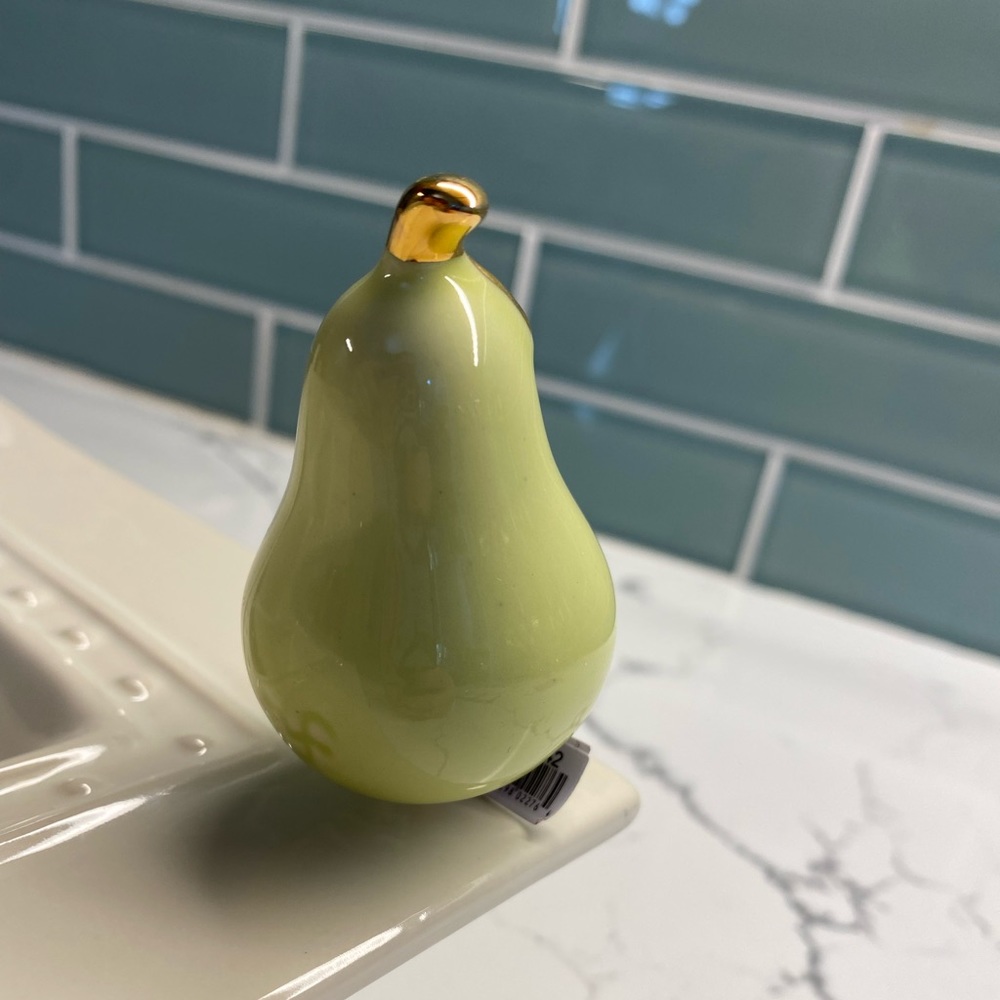 NWT Nora Fleming Pear mini